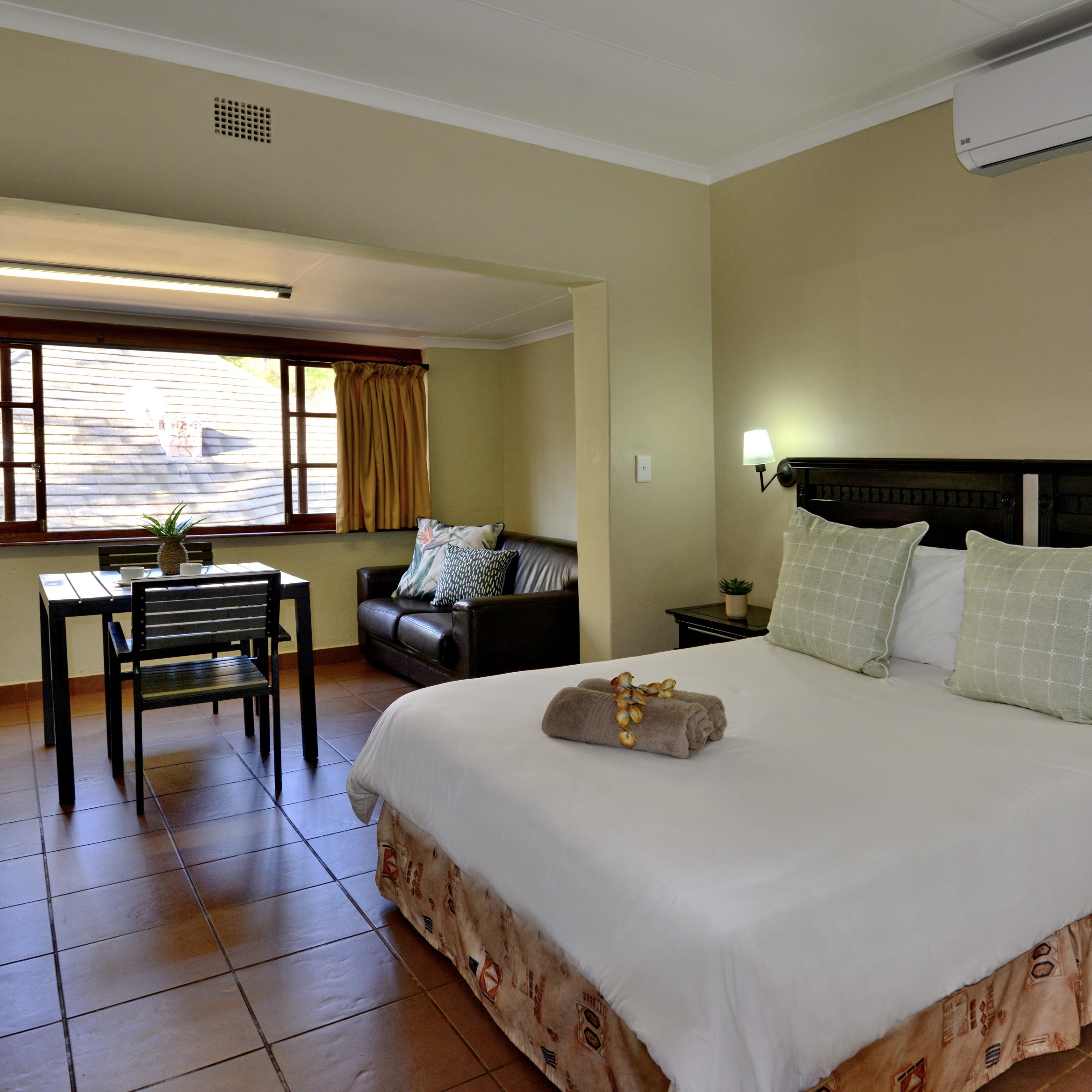 Unit A10 - Hotel Unite (Upstairs) (1)